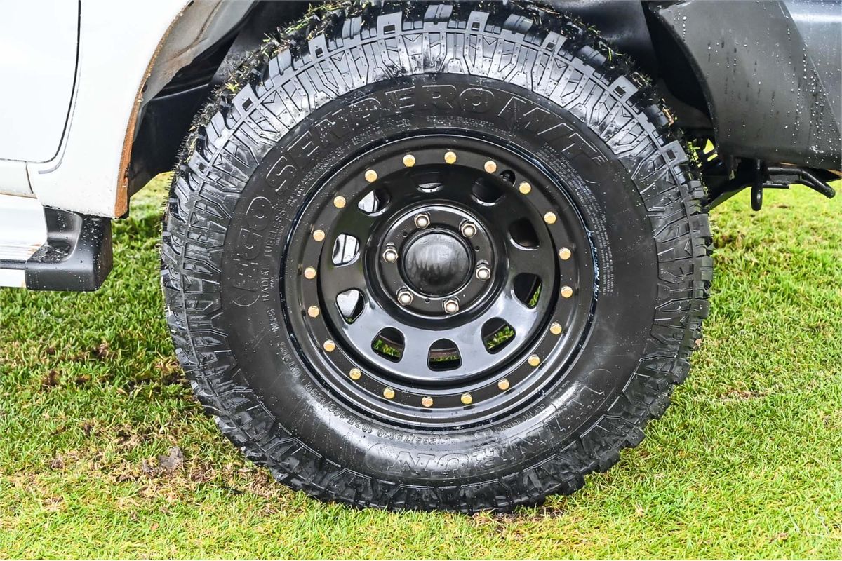 2012 Toyota Hilux SR KUN26R 4X4