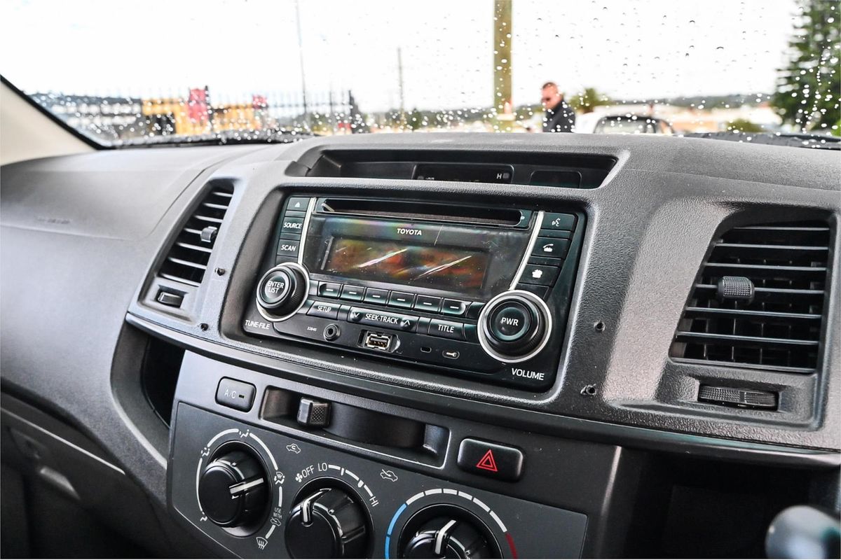 2012 Toyota Hilux SR KUN26R 4X4
