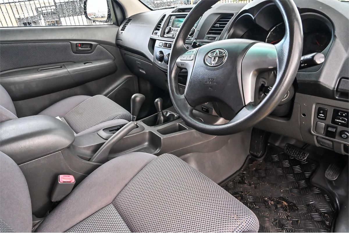 2012 Toyota Hilux SR KUN26R 4X4