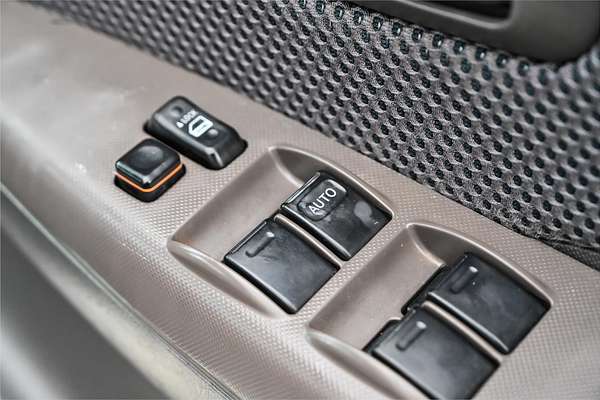 2012 Toyota Hilux SR KUN26R 4X4
