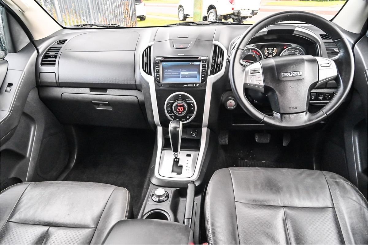 2017 Isuzu MU-X LS-T