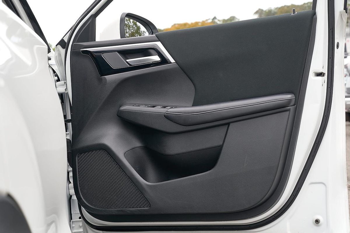 2024 Mitsubishi Outlander ES ZM