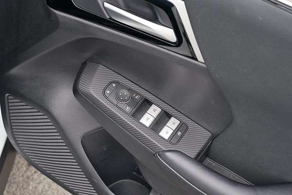 2024 Mitsubishi Outlander ES ZM