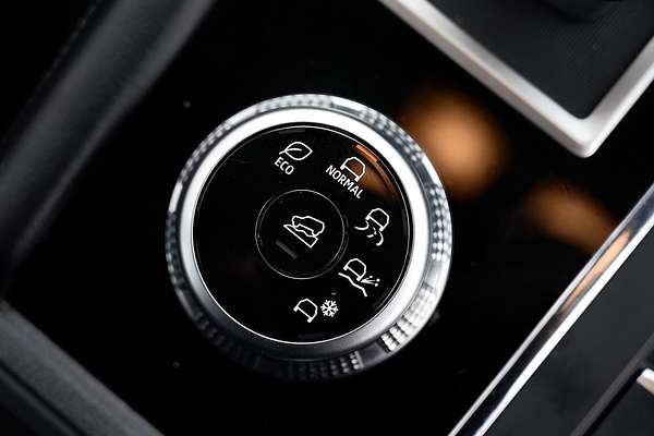 2024 Mitsubishi Outlander ES ZM