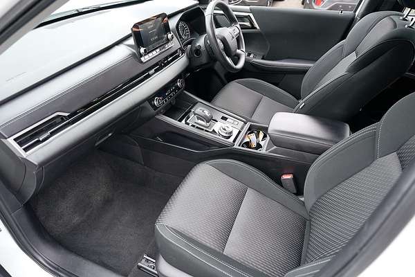 2024 Mitsubishi Outlander ES ZM