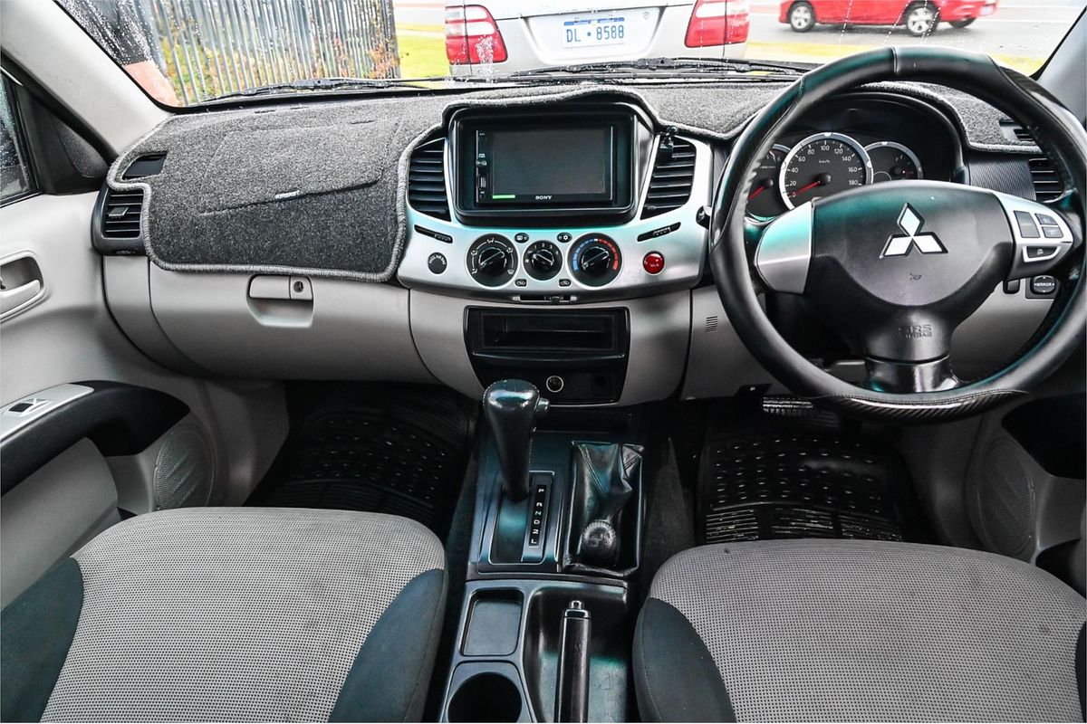 2011 Mitsubishi Triton GL-R MN 4X4