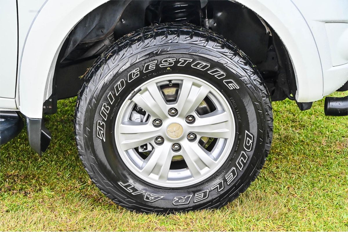 2011 Mitsubishi Triton GL-R MN 4X4