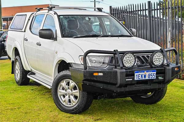 2014 Mitsubishi Triton GLX MN 4X4