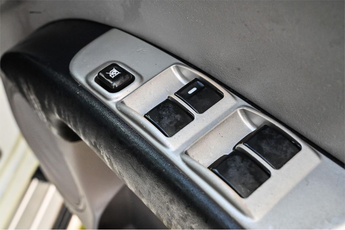 2011 Mitsubishi Triton GL-R MN 4X4
