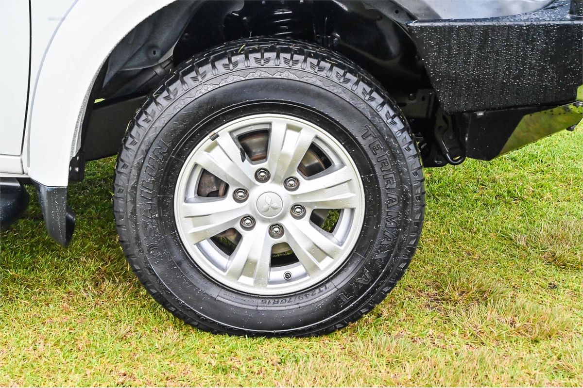 2014 Mitsubishi Triton GLX MN 4X4
