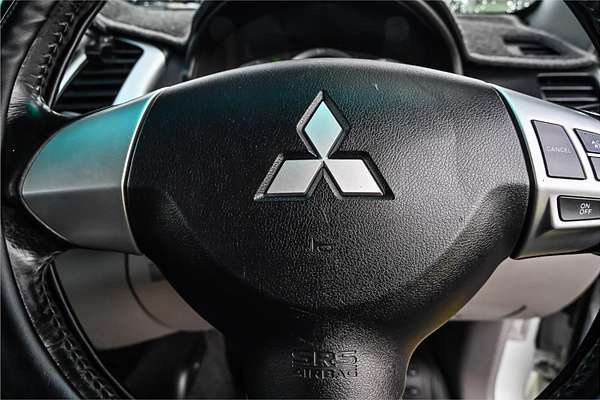 2011 Mitsubishi Triton GL-R MN 4X4