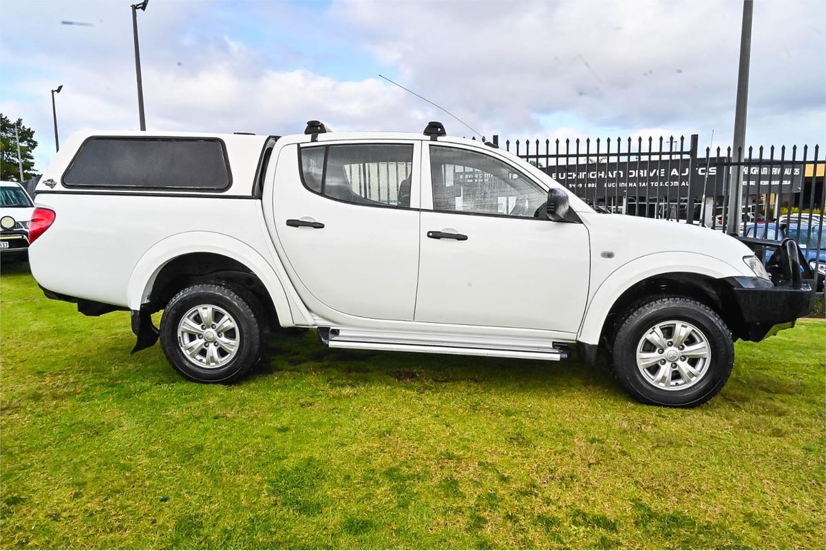 2014 Mitsubishi Triton GLX MN 4X4