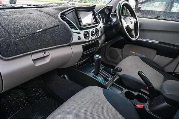 2011 Mitsubishi Triton GL-R MN 4X4