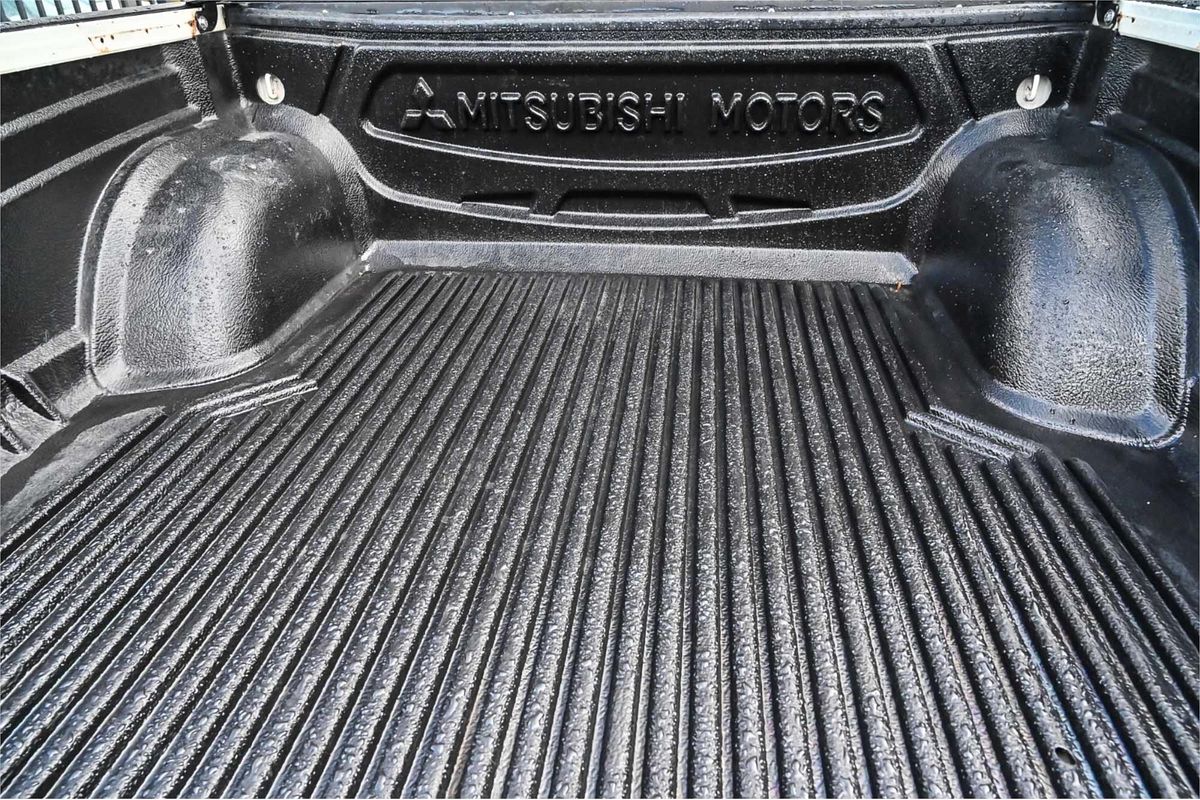 2011 Mitsubishi Triton GL-R MN 4X4