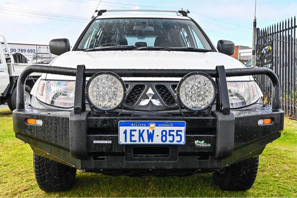 2014 Mitsubishi Triton GLX MN 4X4