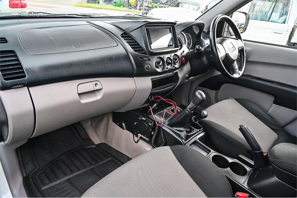 2014 Mitsubishi Triton GLX MN 4X4