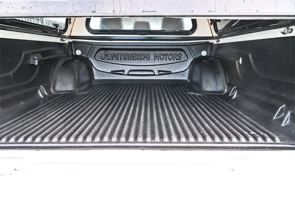 2014 Mitsubishi Triton GLX MN 4X4