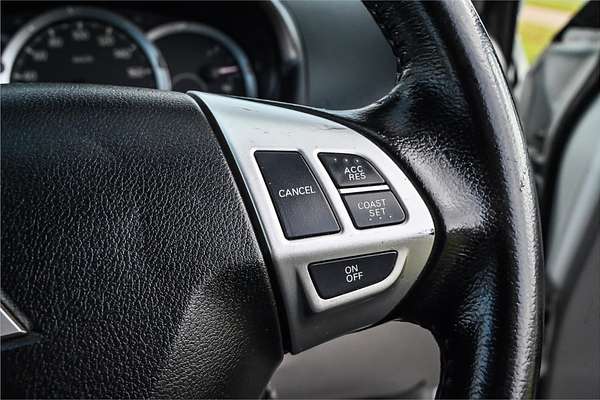 2014 Mitsubishi Triton GLX MN 4X4
