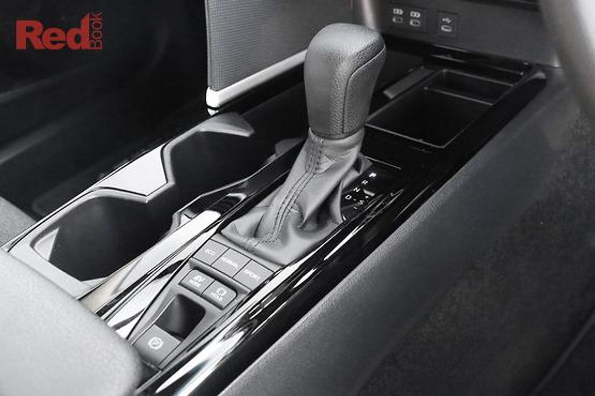 2025 Toyota Camry Ascent AXVH80R
