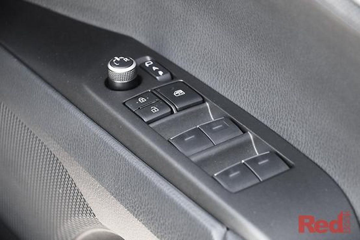 2025 Toyota Camry Ascent AXVH80R