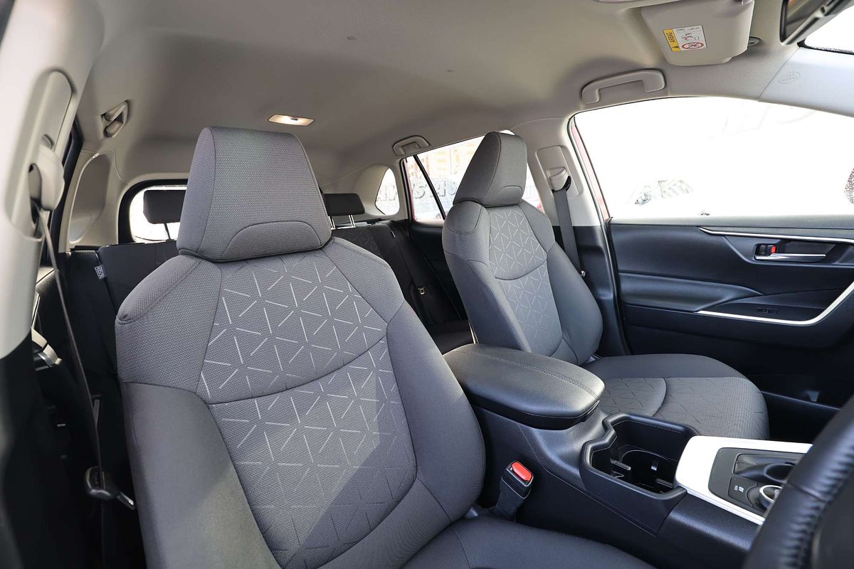 2022 Toyota RAV4 GXL AXAH52R