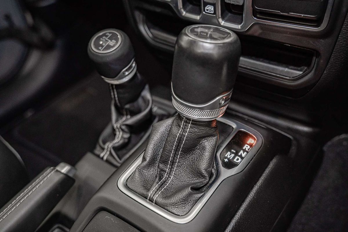 2020 Jeep Wrangler Unlimited Overland JL