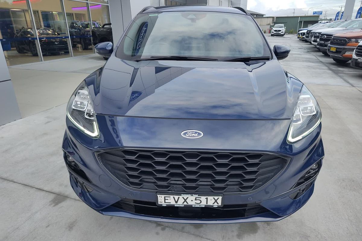 2022 Ford Escape ST-Line ZH