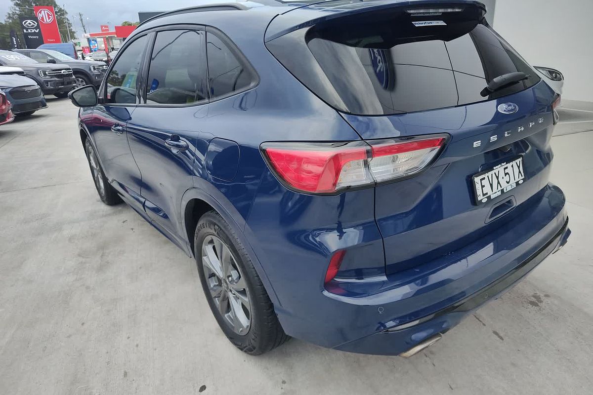 2022 Ford Escape ST-Line ZH