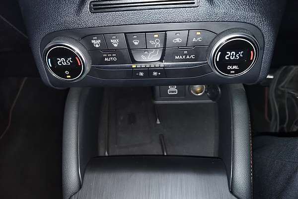 2022 Ford Escape ST-Line ZH