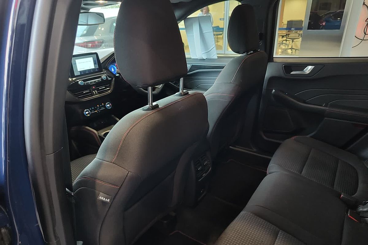 2022 Ford Escape ST-Line ZH
