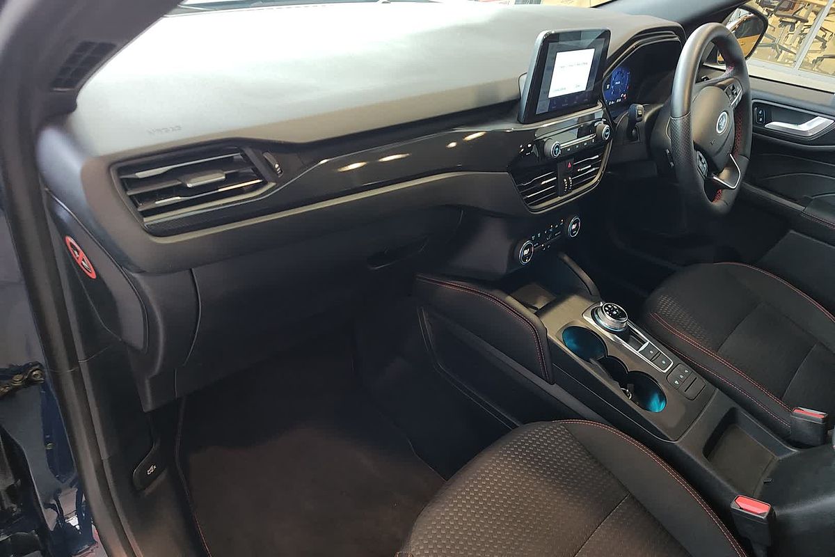 2022 Ford Escape ST-Line ZH
