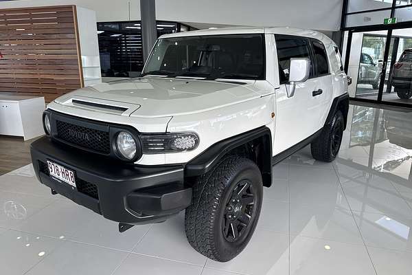 2015 Toyota FJ Cruiser GSJ15R