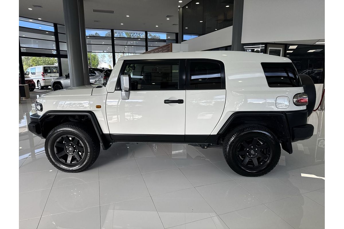 2015 Toyota FJ Cruiser GSJ15R