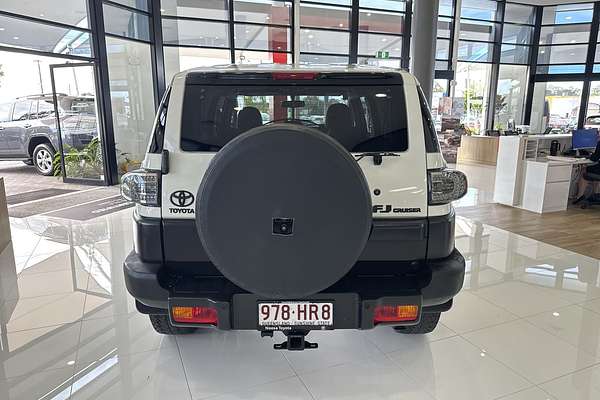 2015 Toyota FJ Cruiser GSJ15R