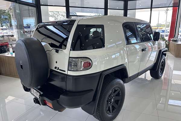 2015 Toyota FJ Cruiser GSJ15R