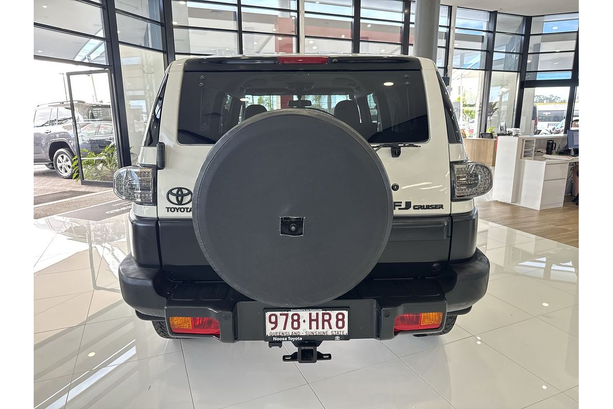 2015 Toyota FJ Cruiser GSJ15R