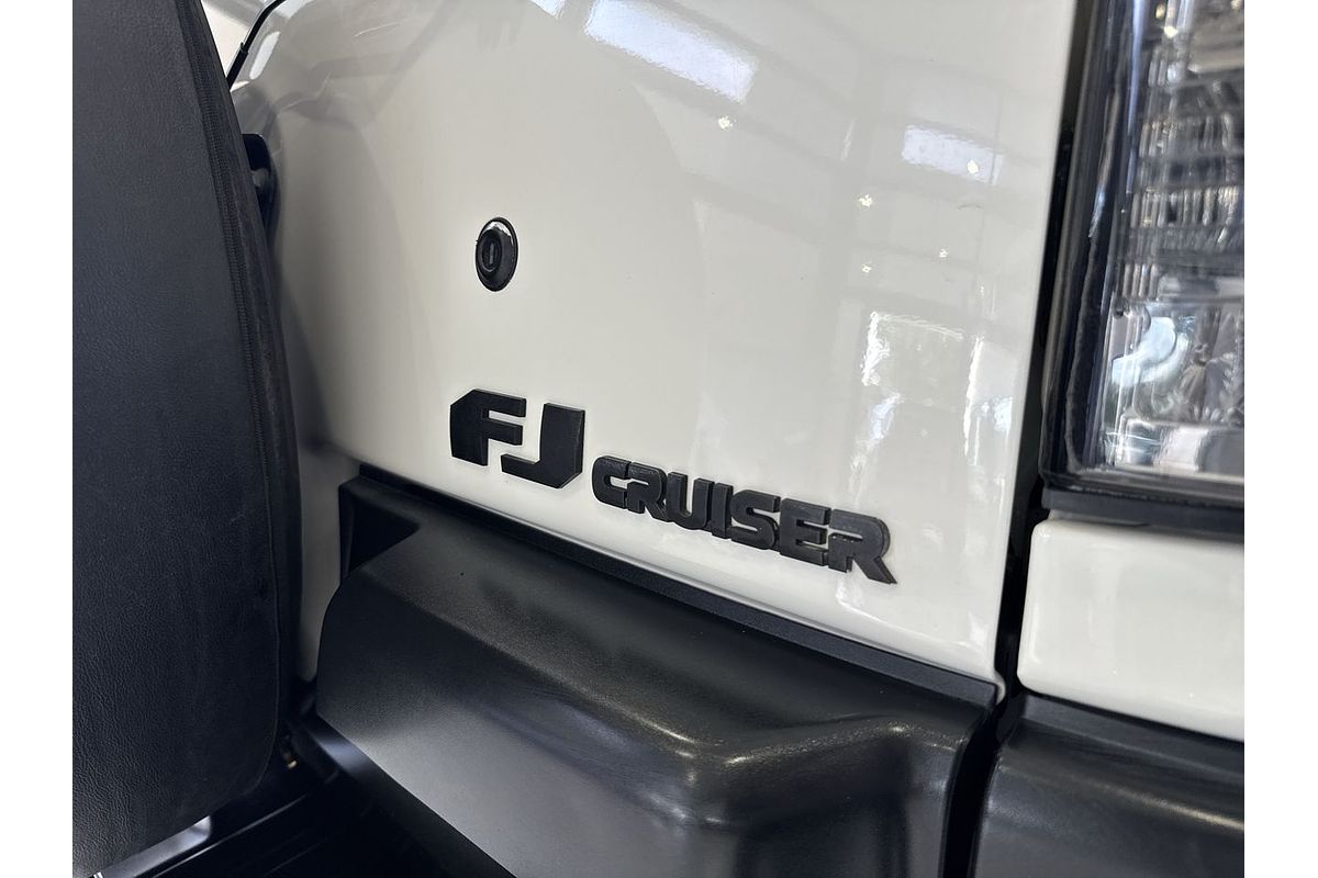 2015 Toyota FJ Cruiser GSJ15R