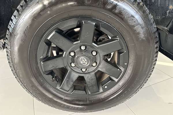 2015 Toyota FJ Cruiser GSJ15R