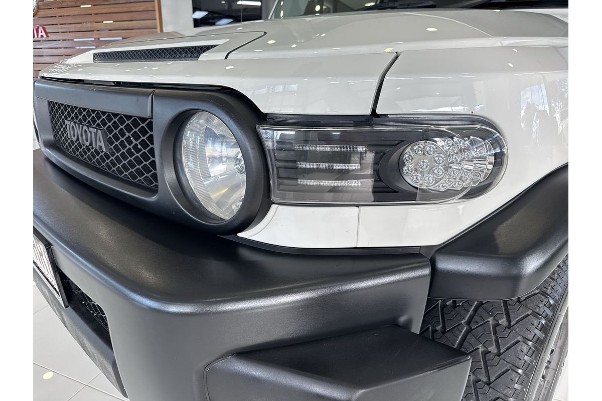 2015 Toyota FJ Cruiser GSJ15R