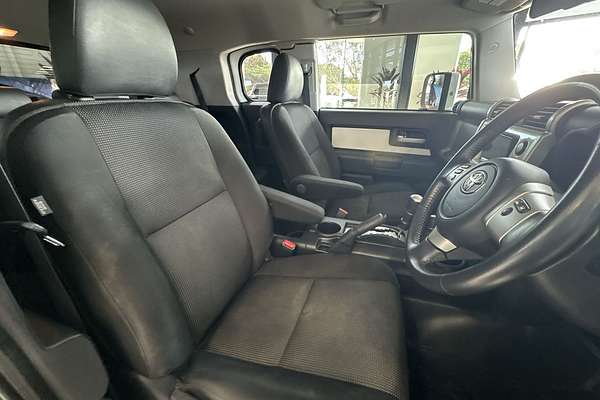 2015 Toyota FJ Cruiser GSJ15R