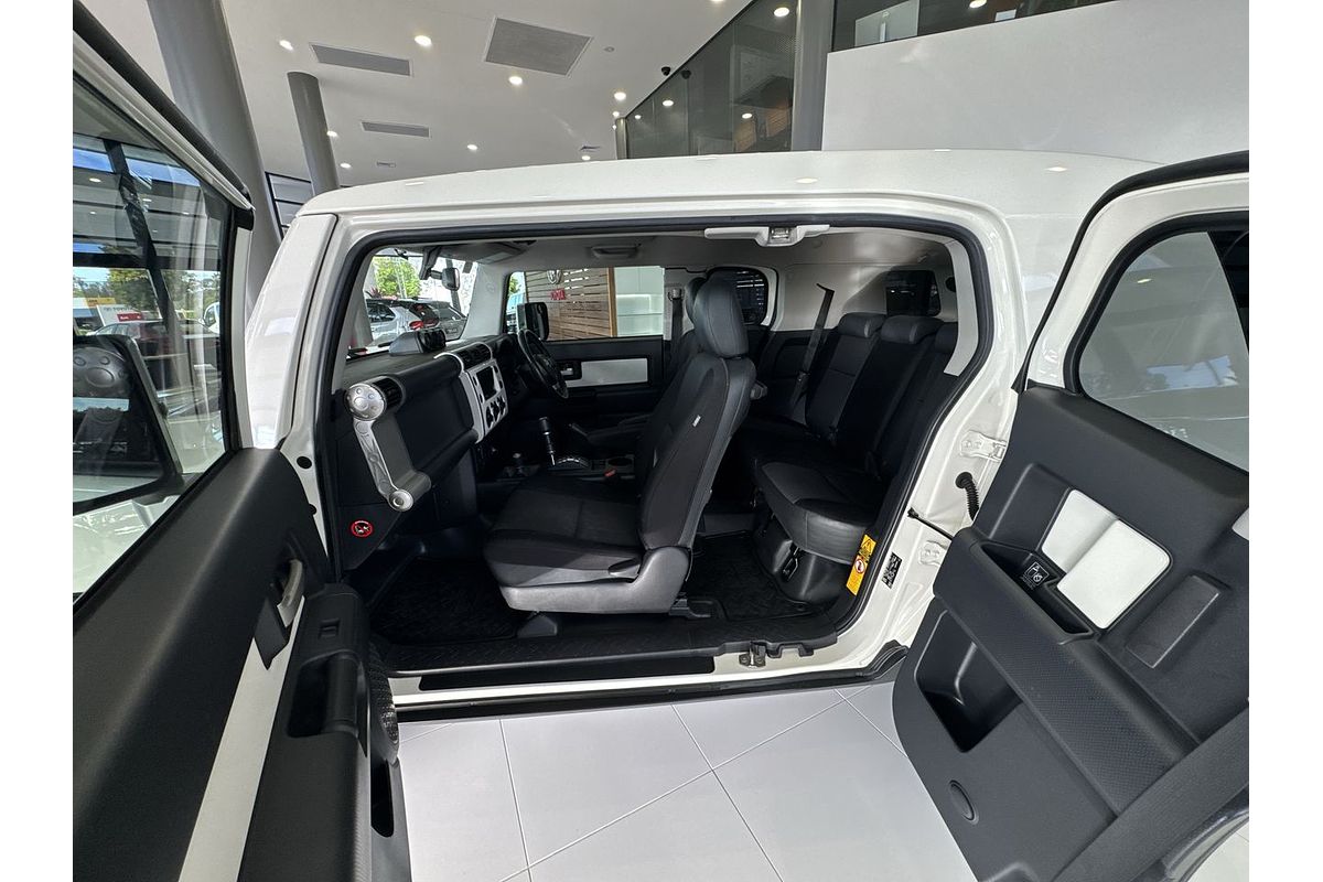2015 Toyota FJ Cruiser GSJ15R