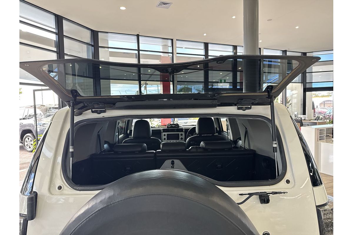2015 Toyota FJ Cruiser GSJ15R
