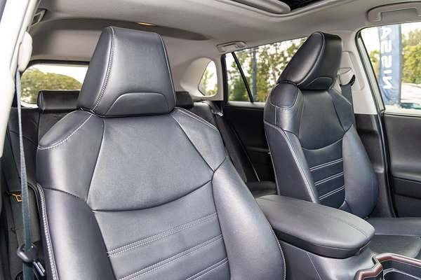 2020 Toyota RAV4 Cruiser AXAH54R