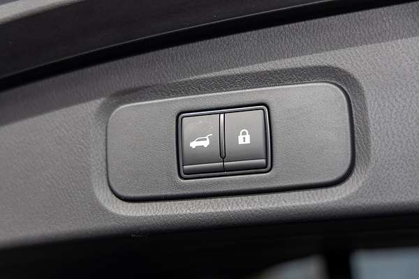 2025 Nissan QASHQAI N-DESIGN e-POWER J12