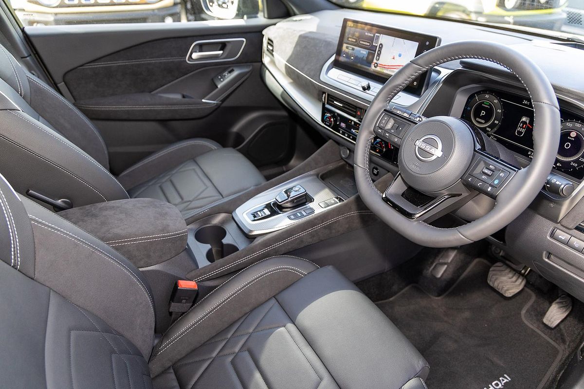 2025 Nissan QASHQAI N-DESIGN e-POWER J12