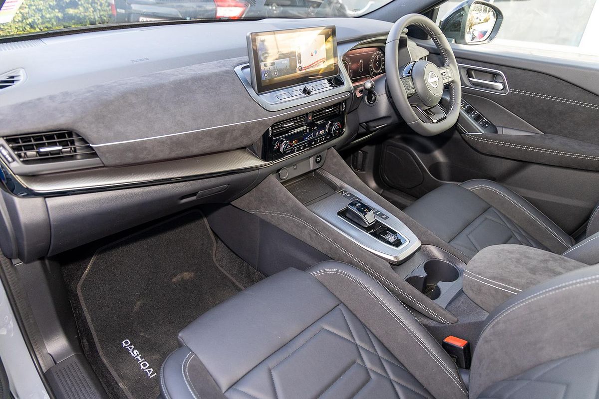 2025 Nissan QASHQAI N-DESIGN e-POWER J12