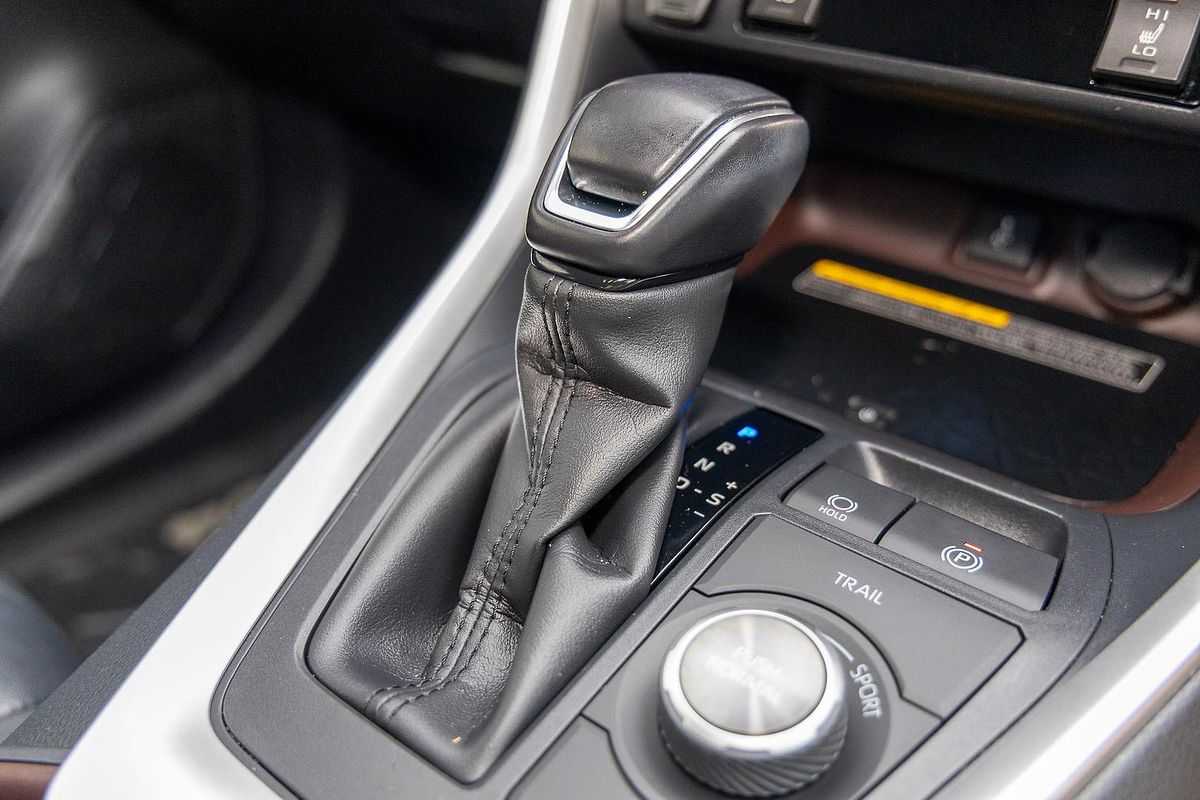 2020 Toyota RAV4 Cruiser AXAH54R