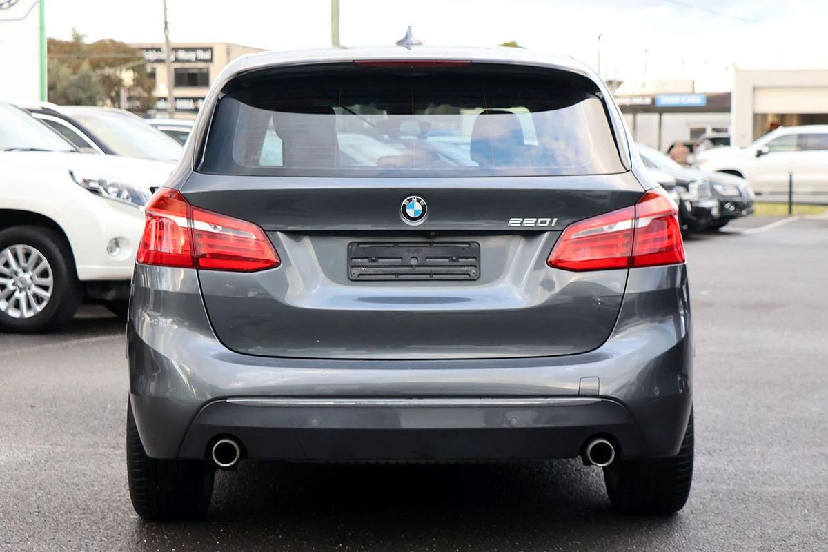 2016 BMW 2 Series 220i Sport Line F45