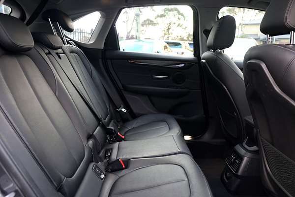 2016 BMW 2 Series 220i Sport Line F45