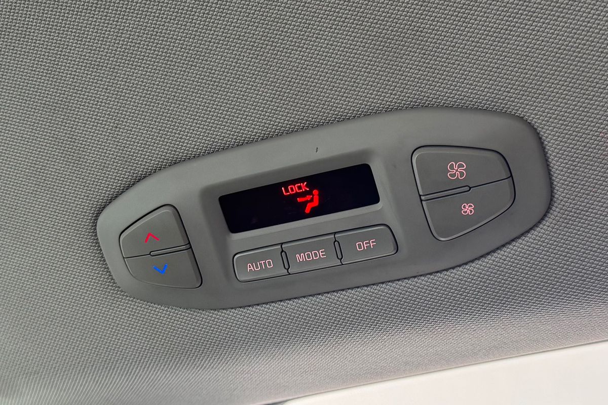 2016 Kia Carnival Platinum YP